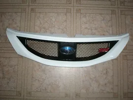 Решетка радиатора STi